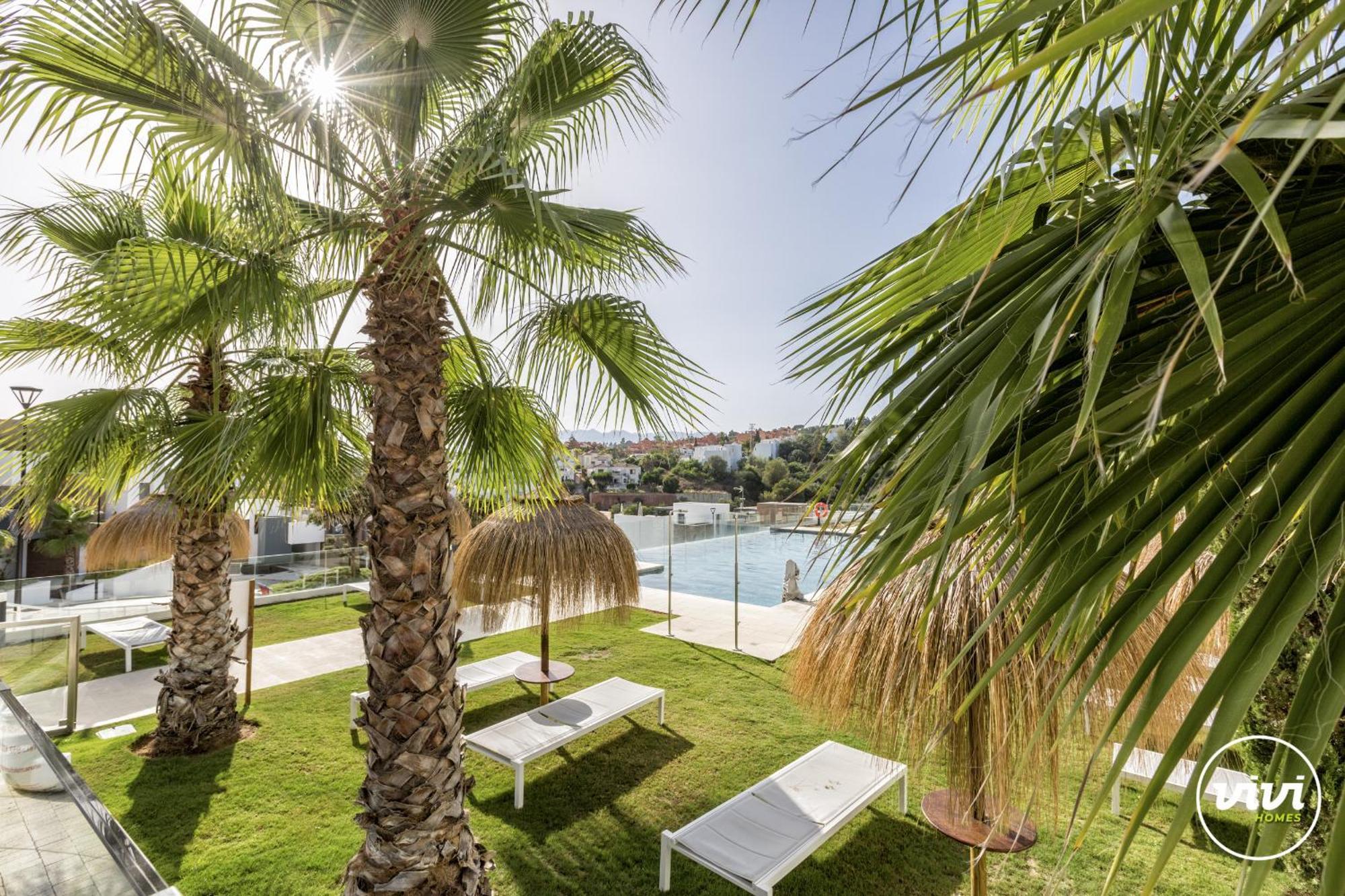 Zoey - Pool, Gym, Terrace & Golf Marbella