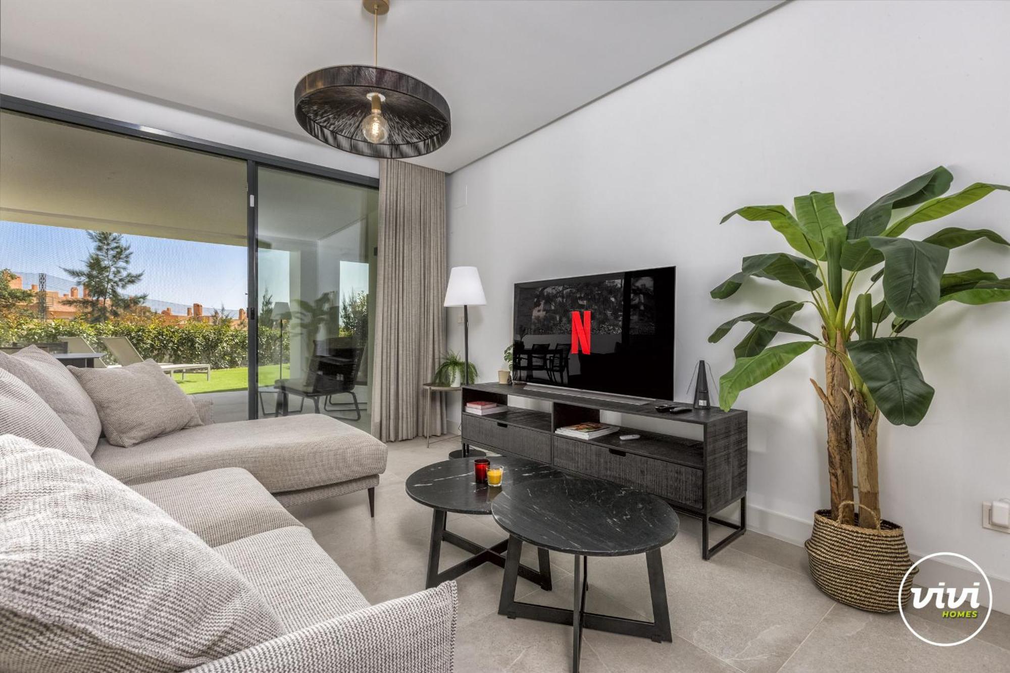 Zoey - Pool, Gym, Terrace & Golf * Marbella
